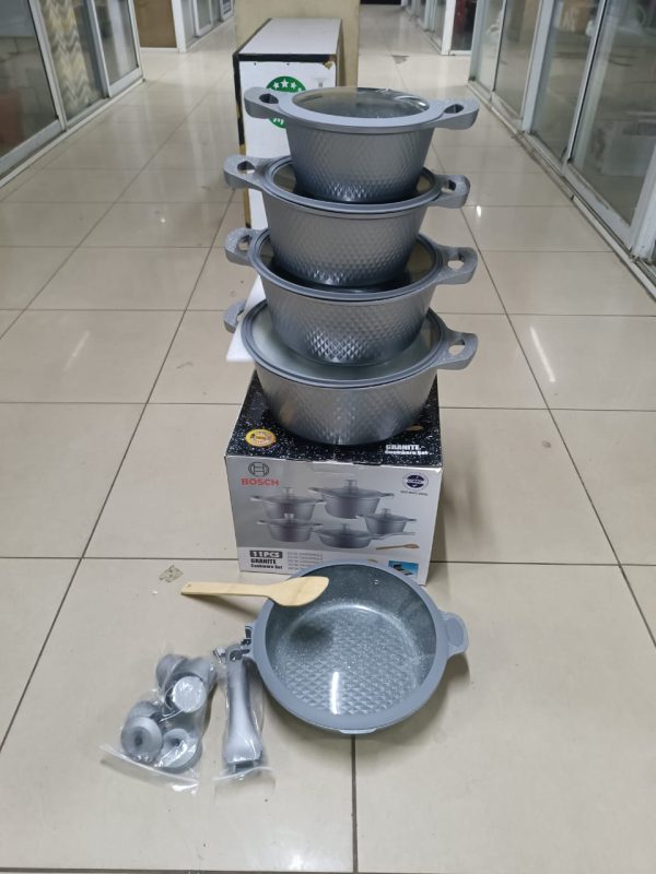 Bosch Cookware With Silicone Lid Covers - 11pc - Image 3
