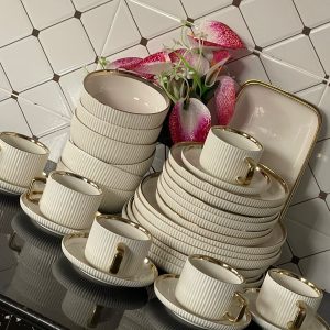 Gold Realm Dinner Set